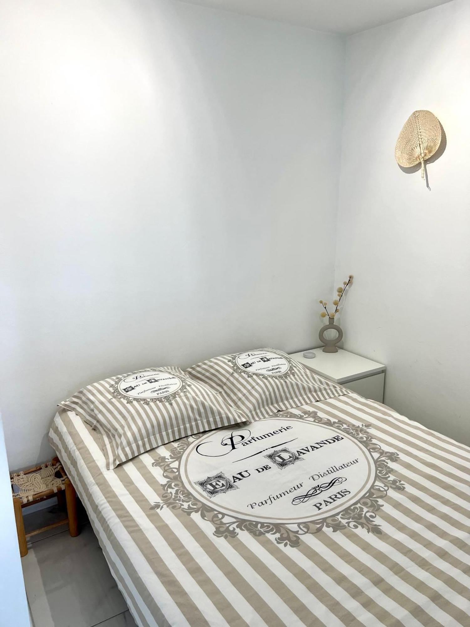 Studio 4 Couchages A 12 Min De La Plage A Pied Avec Wifi, Le Parking Est En Option 昂蒂布 外观 照片